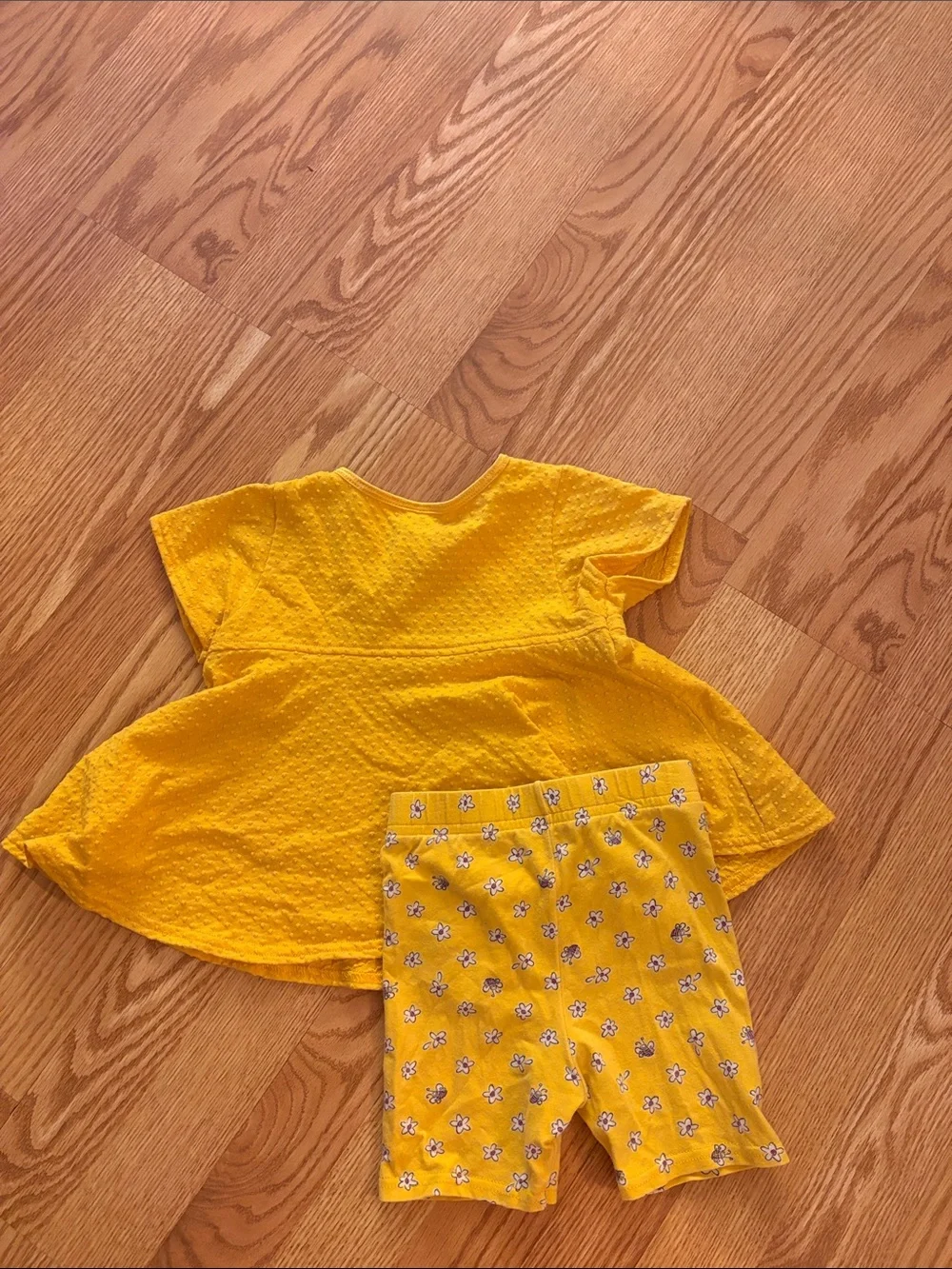 Vintage Carters Girls Yellow Butterfly Top & Floral Shorts Set